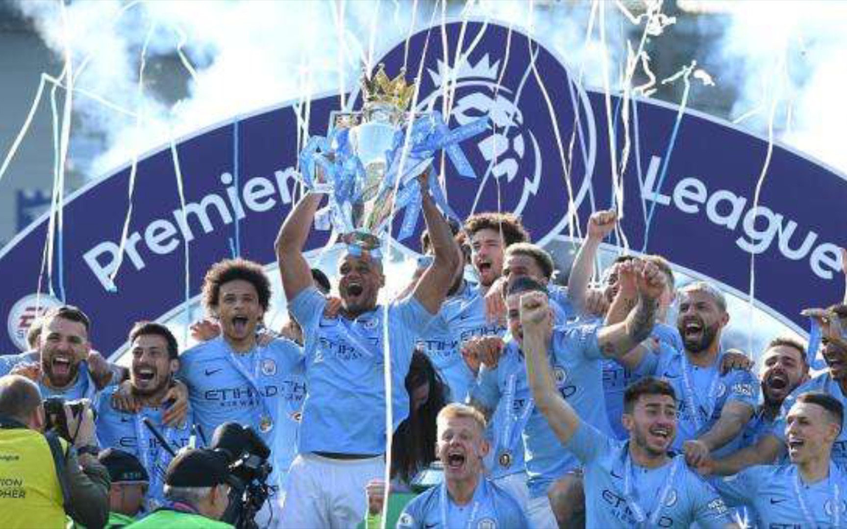 中对西蒙斯 中对西蒙斯